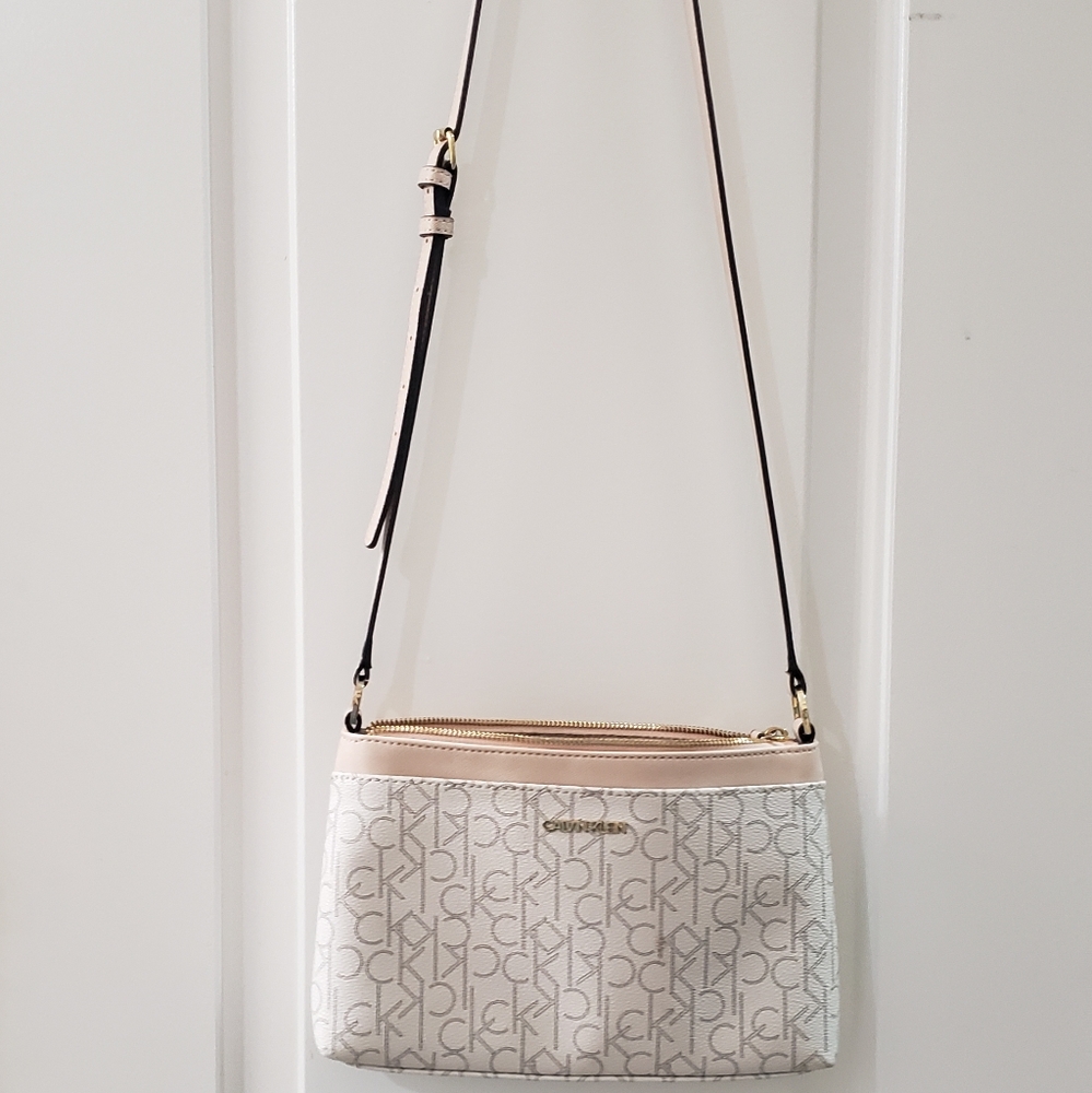 Calvin Klein cross body,